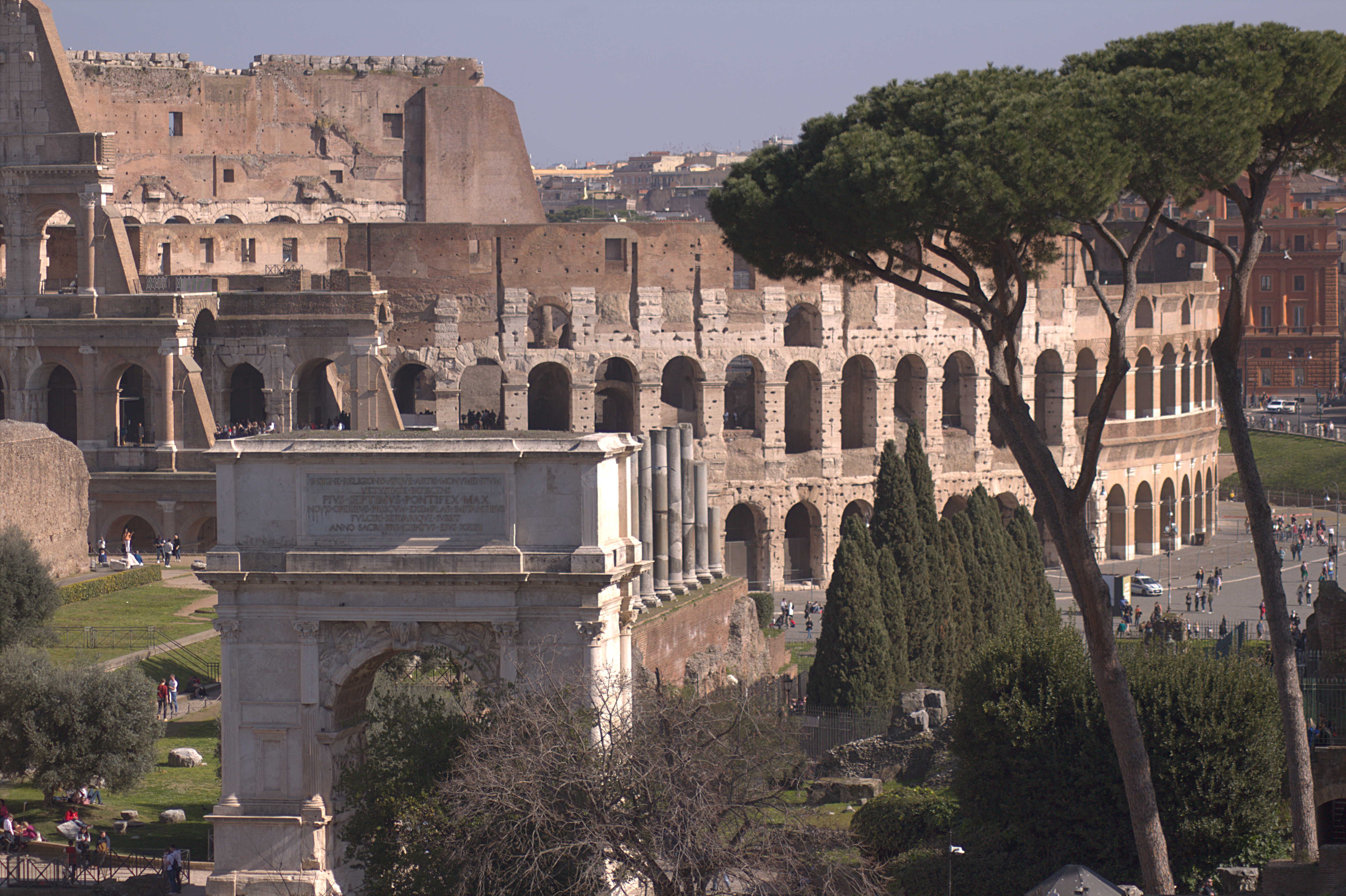 Titusbogen und Collosseum